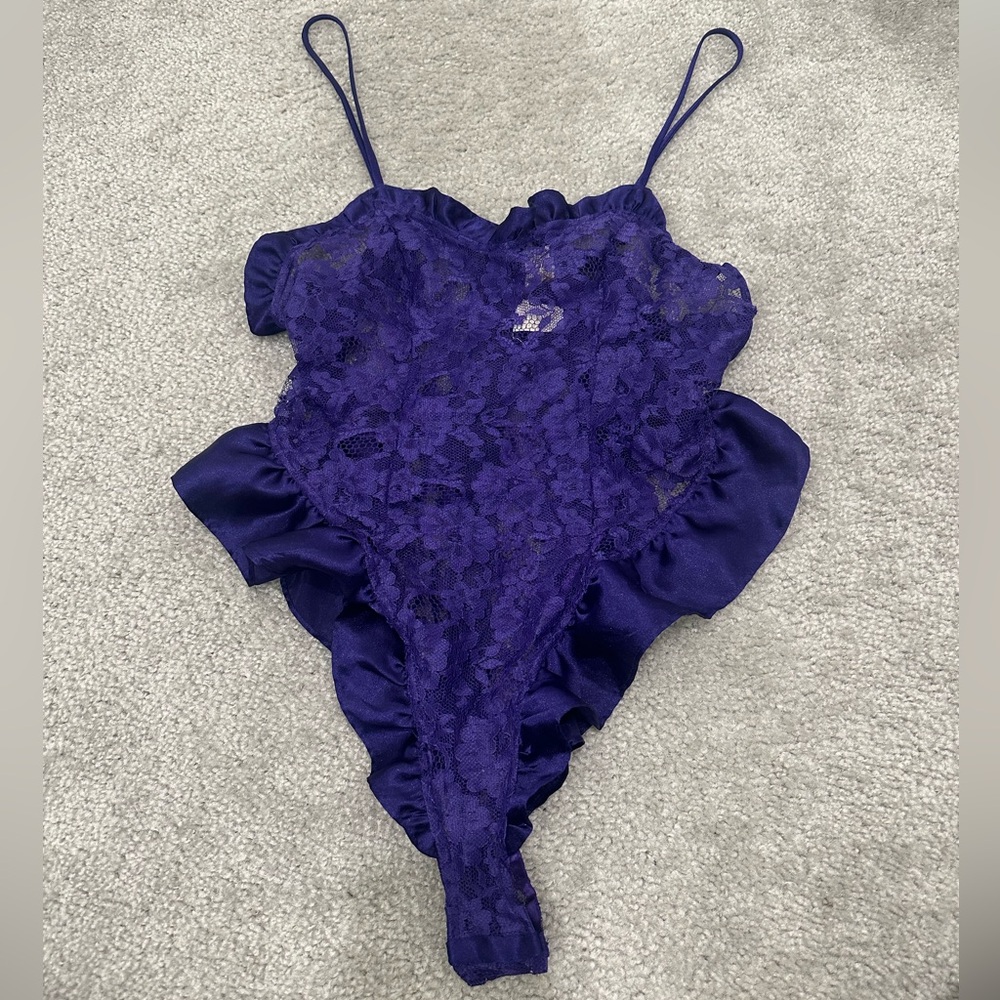 Victoria's Secret *Gold Label* Lingerie Bodysuit in Purple Size Small
